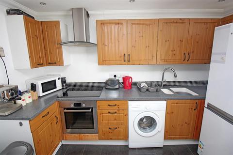 2 bedroom flat for sale, Skegness Road, Stevenage, SG1 2HR