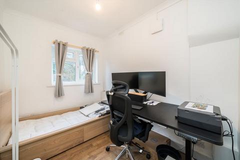 2 bedroom flat to rent, Woodfield Road, London W5