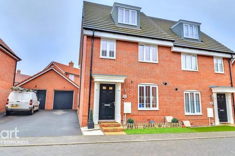 3 bedroom semi-detached house for sale, Whorton Avenue, Bury St Edmunds