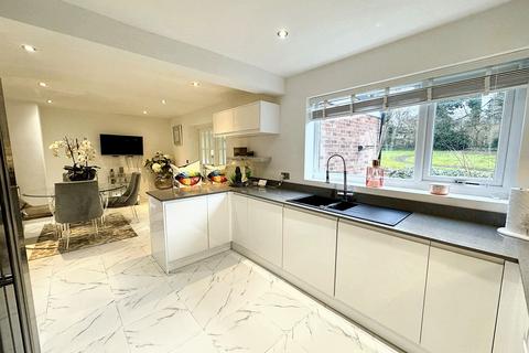 undefined, Sergeants Lane, Whitefield, M45