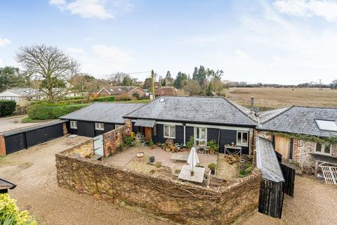 Lanes End Barn Hoe Lane, Flansham, Bognor Regis, PO22 8NT