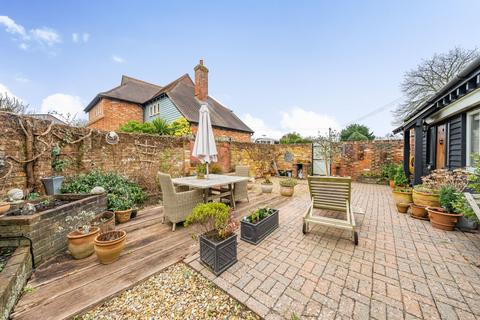 Lanes End Barn Hoe Lane, Flansham, Bognor Regis, PO22 8NT
