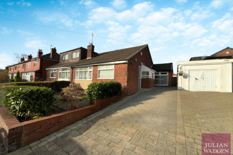 2 bedroom bungalow for sale, Broadstone Hall Road South, Reddish, Stockport, SK5