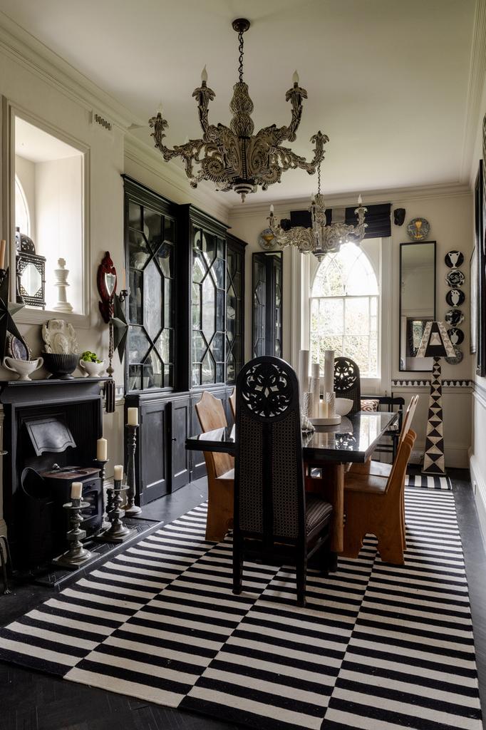 252835   20250120 gothic hse 21 hi res.jpg