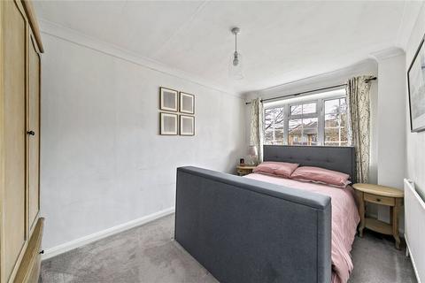 39 Pigeon Lane, Hampton, TW12 1AE