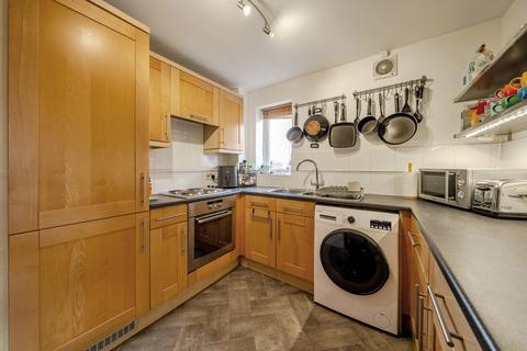 2 bedroom apartment for sale, Faraday Road, Guildford, Surrey, GU1