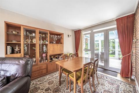 9 Leaf Close, Thames Ditton, KT7 0YQ