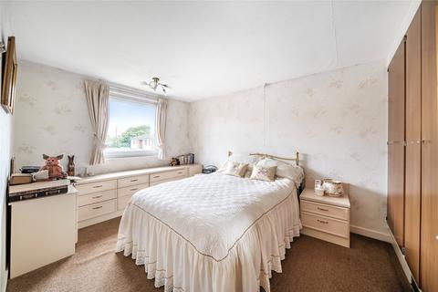 9 Leaf Close, Thames Ditton, KT7 0YQ