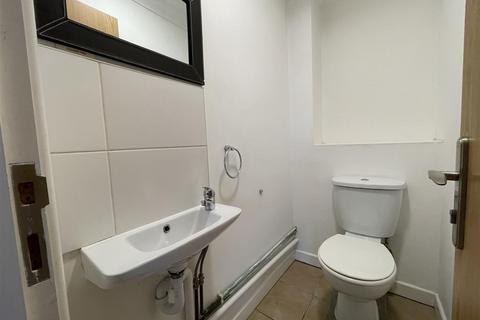2 bedroom apartment to rent, Richmond Road, Cardiff