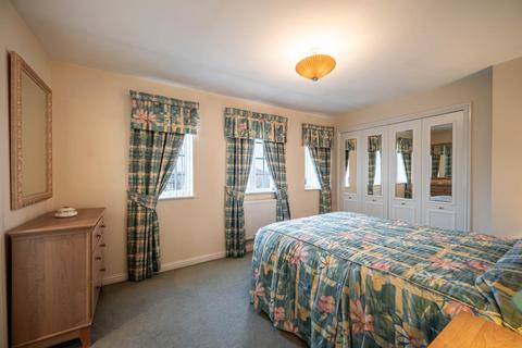 6 Azalea Gardens, Cambuslang, Glasgow, G72 7ZX