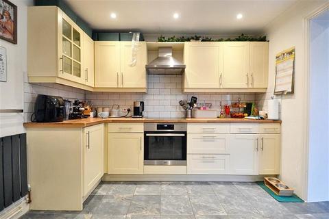 22 Fryers Close, Kings Worthy, Winchester, SO23 7LP