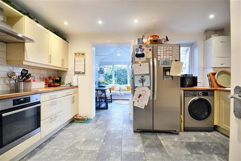 22 Fryers Close, Kings Worthy, Winchester, SO23 7LP