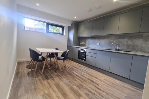 2 bedroom flat to rent, Regent Centre, Gosforth