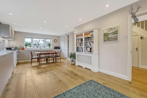 Redstock Cottage North Road, Havering-atte-bower, Romford, RM4 1PP