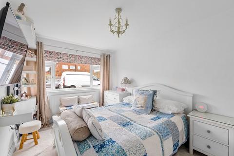 61 Jasmin Road, Epsom, KT19 9DY