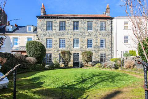 5 bedroom property for sale, 32 Les Canichers, St Peter Port, Guernsey, GY1