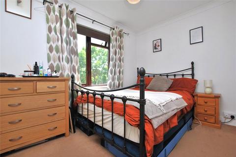 1 bedroom apartment for sale, Dairymans Walk, Guildford, Surrey, GU4