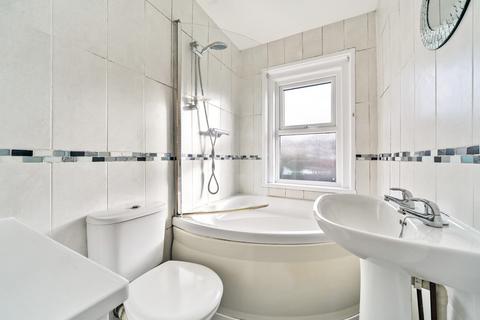 20 Ash Tree Road, Southampton, SO18 1LX