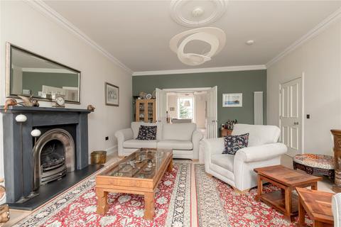 13a Claremont Crescent, Edinburgh, EH7 4HX
