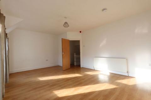 25 Holton Road, Barry, CF63 4HA
