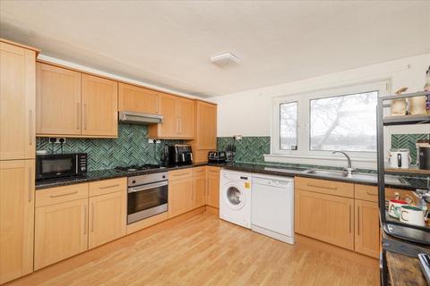 5/4 Oxgangs Avenue, Edinburgh, EH13 9HZ