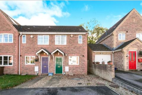 2 bedroom end of terrace house for sale, St. Christophers Close, Aldershot, Hampshire