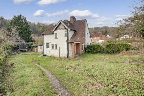 3 bedroom semi-detached house for sale, Bowerdean Road, High Wycombe HP13