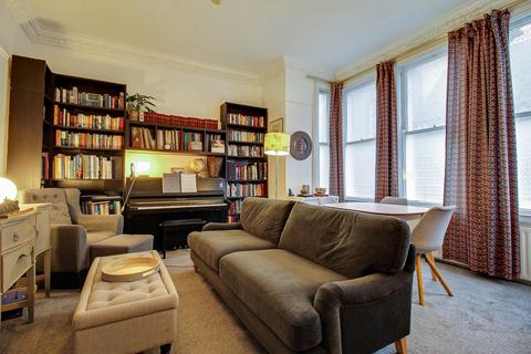 2 bedroom apartment for sale, Southover High Street, Lewes