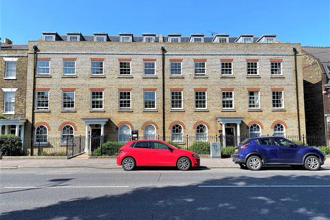 2 bedroom flat for sale, New Road, Rochester