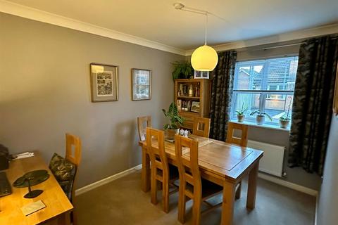 21 Bredon Drive, Hereford, HR4 0TN