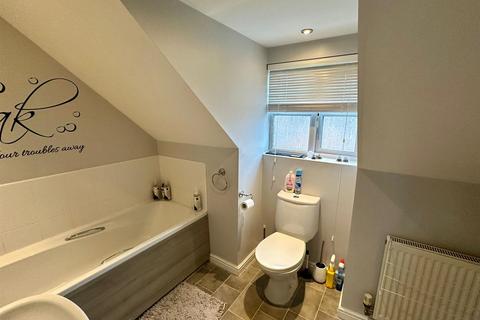 21 Bredon Drive, Hereford, HR4 0TN