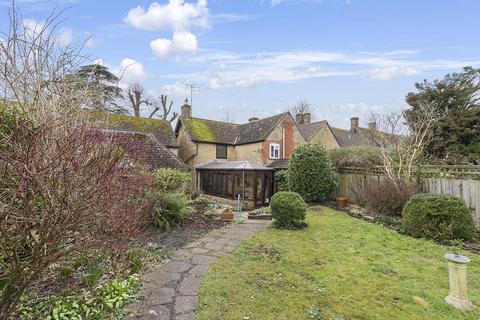 3 bedroom end of terrace house for sale, London Road, Milborne Port, Sherborne
