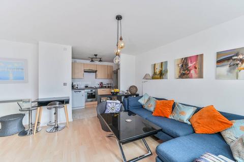 2 bedroom flat for sale, St George Wharf, Vauxhall, London, SW8