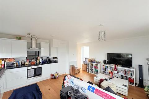 2 bedroom flat for sale, 65 High Street, Fareham PO16