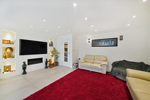 4 bedroom detached house for sale, Bulmer Gardens, Kenton, HA3