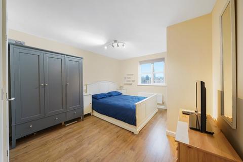 2 bedroom apartment for sale, Station Road, Borehamwood WD6