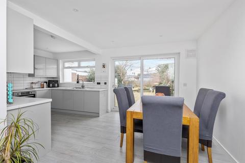 undefined, Superb Home Close to Shoreham Beach