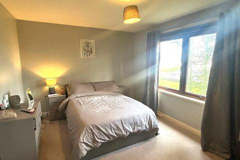 Flat 5, 3 Achray Avenue, Alexandria, G83 0QB