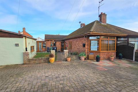 3 bedroom semi-detached bungalow for sale, Beccles Road, Bradwell, Great Yarmouth