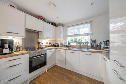 45 Ampthill Way, Faringdon, SN7 7GS