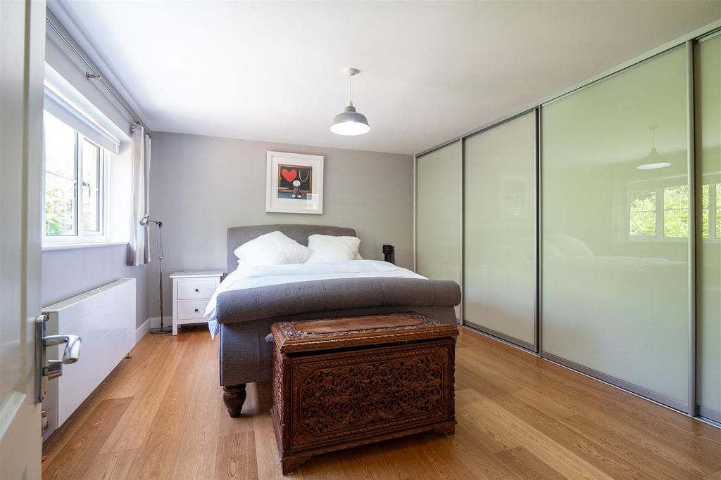 Bedroom 1..jpg