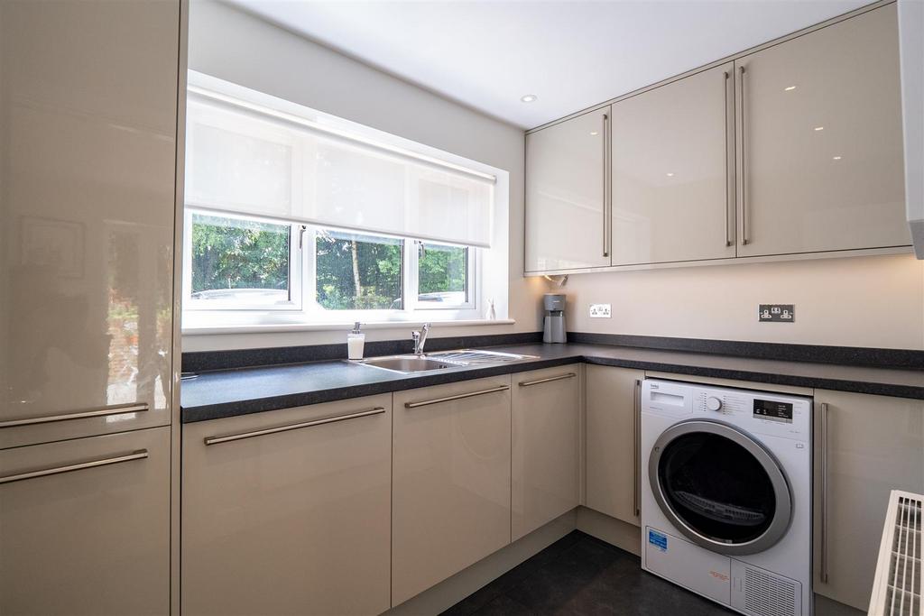 Utility Room.jpg