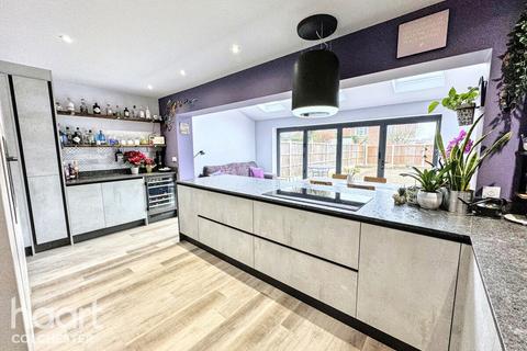 26 The Paddocks, Bures, CO8 5DF