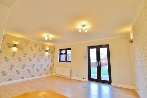 48a Garrard Road, Slough, SL2 2QN