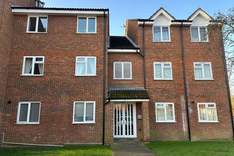 1 bedroom house to rent, Cranleigh Close, Cheshunt