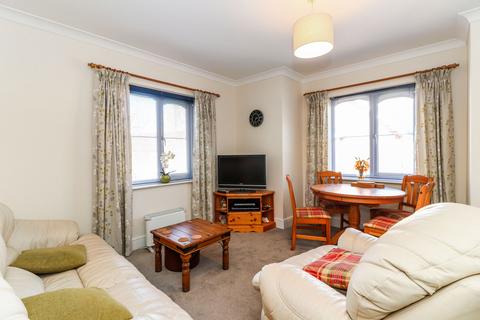 2 bedroom flat for sale, Halsey Road, Watford, WD18