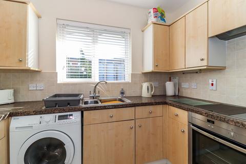 2 bedroom flat for sale, Halsey Road, Watford, WD18