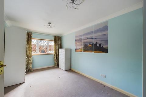 66a Reddown Road, Coulsdon, CR5 1AX