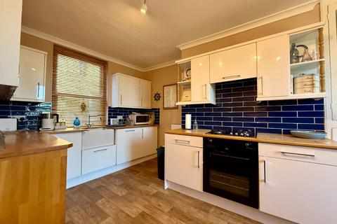 2 bedroom maisonette for sale, Gwril View, Dinas Oleu Road, Barmouth LL42 1BA