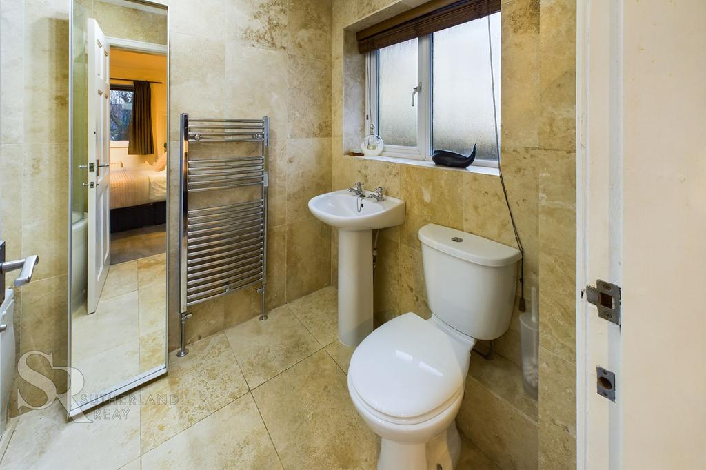 Main Bedroom En Suite